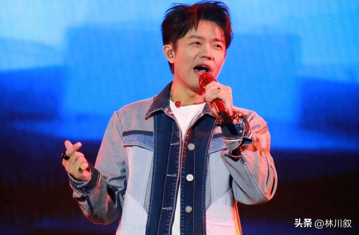 手表上热搜网友：不是很想听解释疑似被做局52岁曾毅“有色”(图13)