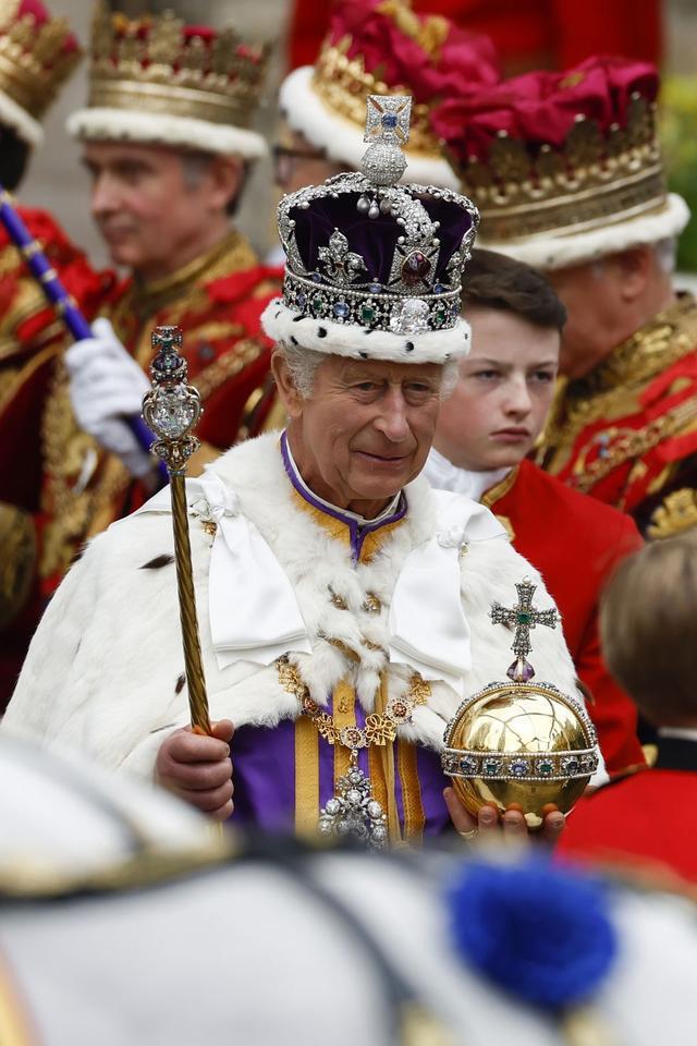 全球第二大钻石究竟有何玄机？英王帝国王冠镶嵌千年宝石和(图4)